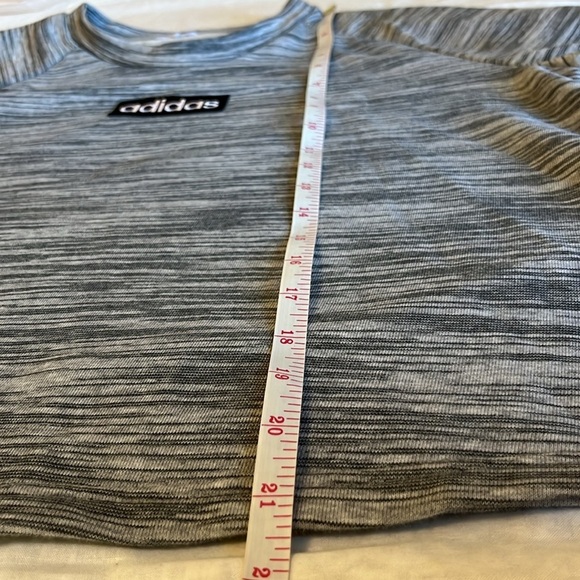 Activewear Lot - Two Tops and One Pant - Picture 5 of 16